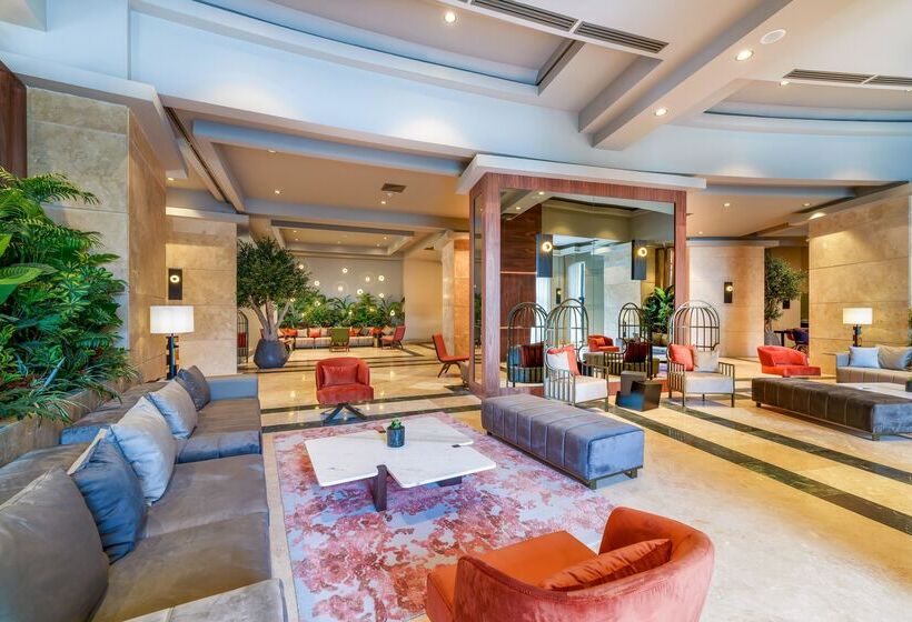ホテル Rixos Park Belek, The Land of Legends Access
