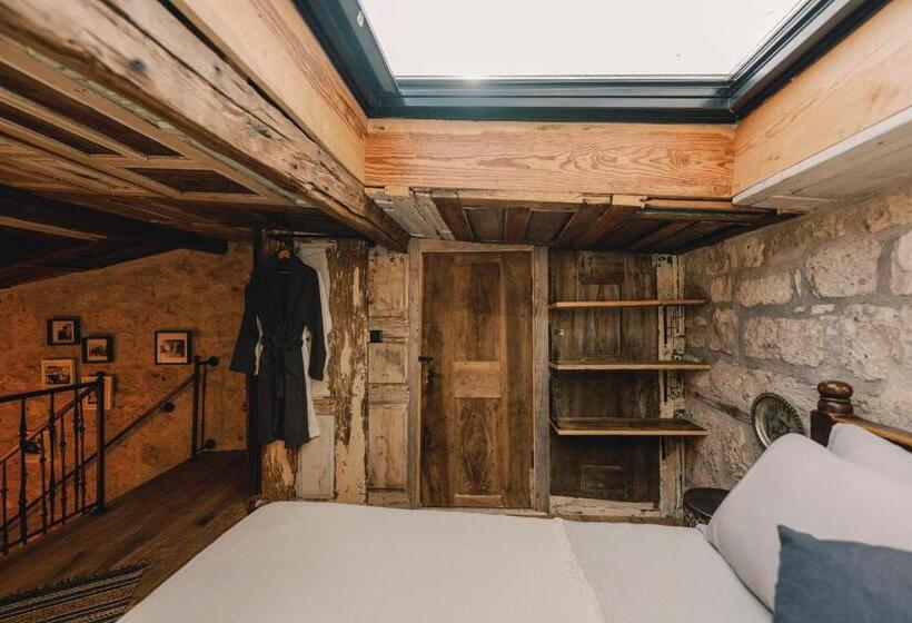 هتل Suare Alaçatı