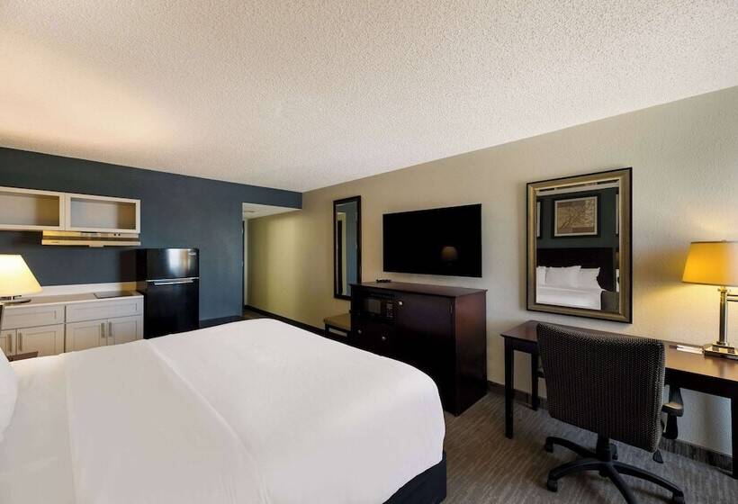 فندق Suburban Studios