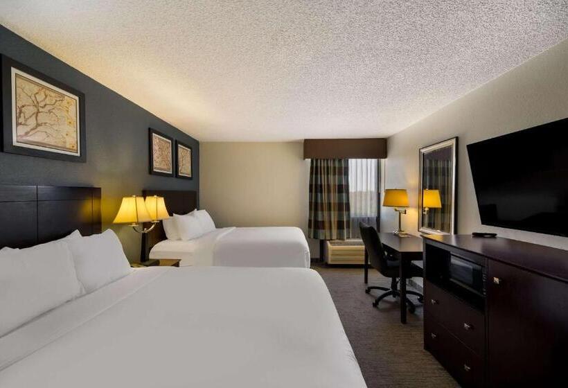 فندق Suburban Studios