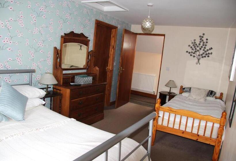 ホテル The Crown Inn Longtown