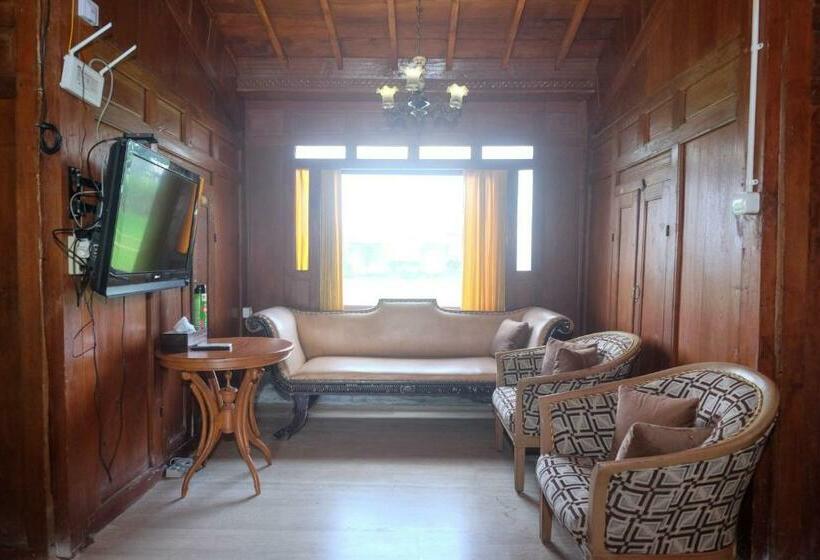 호텔 The Lavana Pondok Anugerah