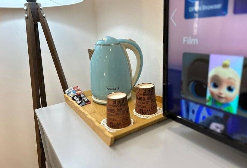 בית מלון כפרי Tirana Square