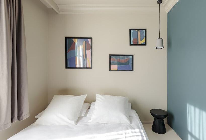 Gogaille   Corneille   Accès Autonome