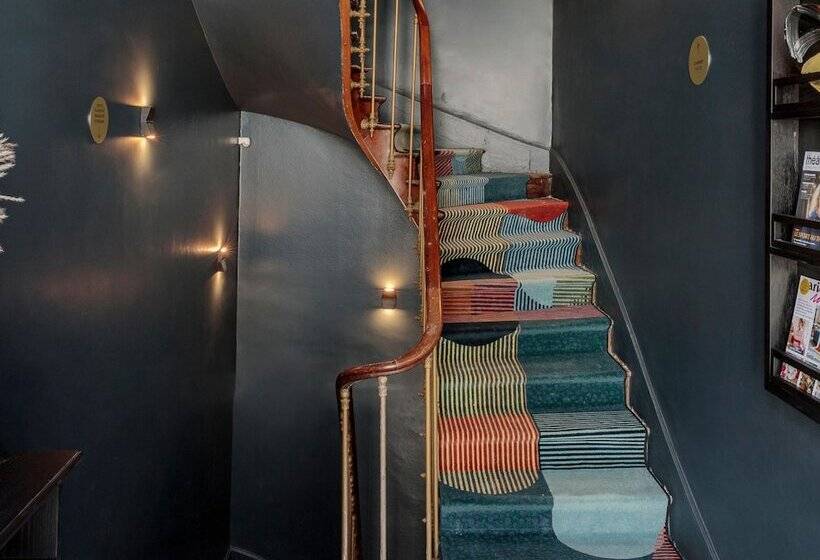 Gogaille   Corneille   Accès Autonome