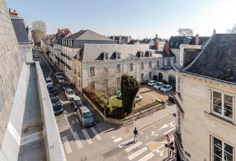 Gogaille   Corneille   Accès Autonome