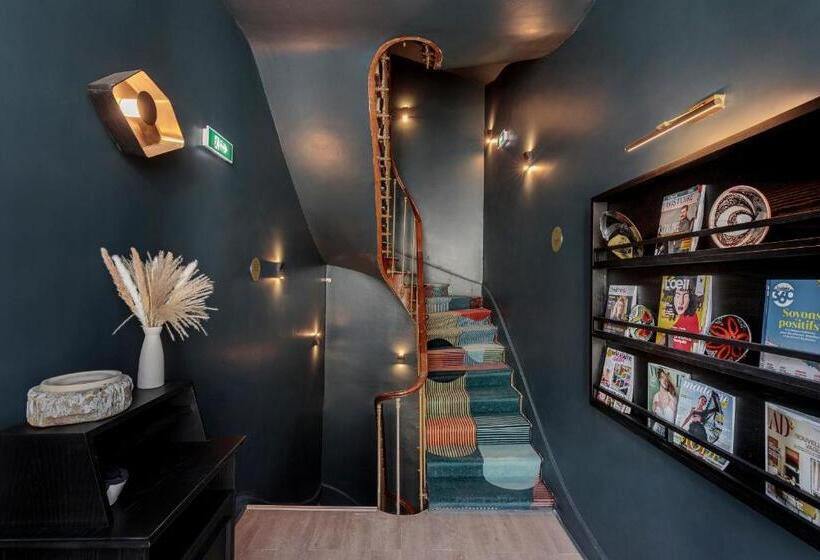 Gogaille   Corneille   Accès Autonome