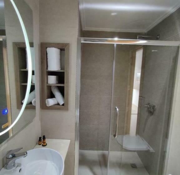 Lotus Hotel Casanearshore