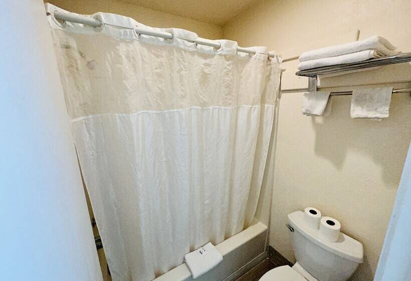 מוטל Economy Inn