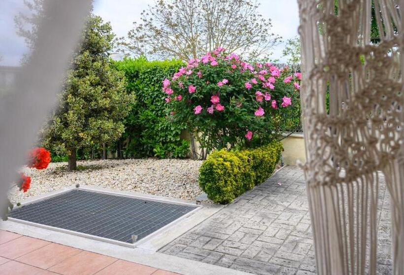 פנסיון A Casa Di Lu  Elegant Room