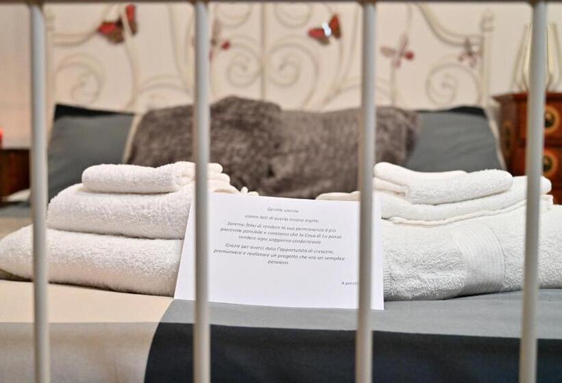 פנסיון A Casa Di Lu  Elegant Room