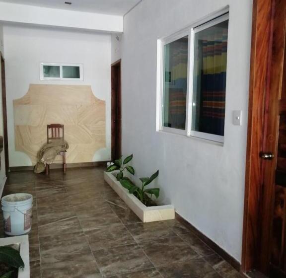 ペンション Casa Shambieda