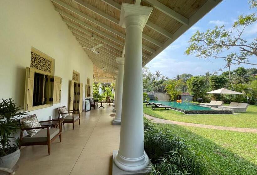 펜션 Claire Villa By Younger Villas & Resorts