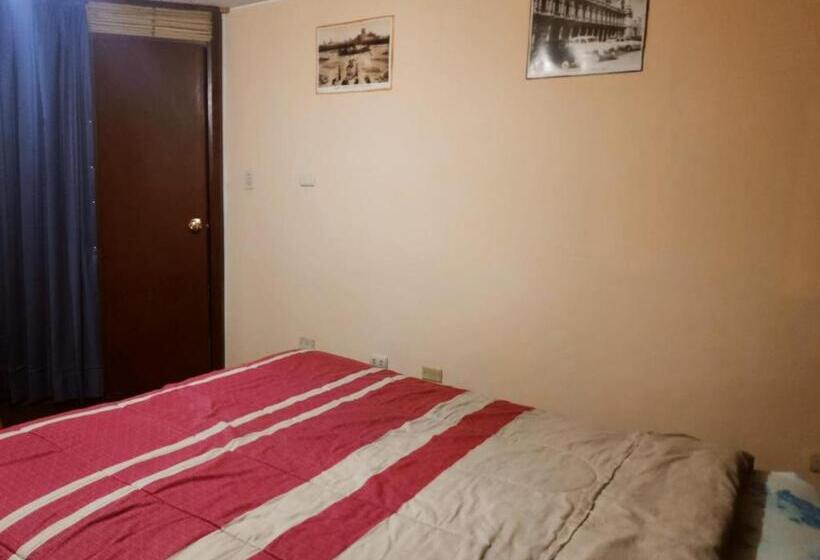 Пансион Flying House Hostel