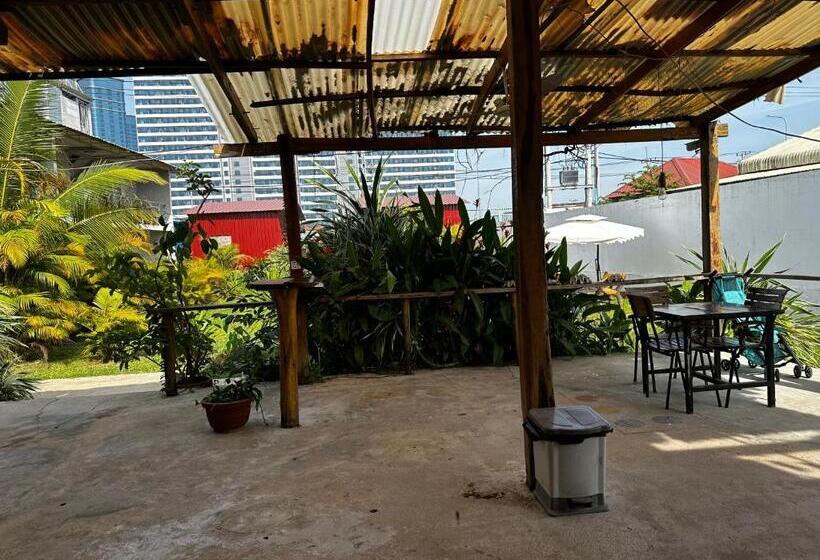 ペンション Ginger Sihanoukville