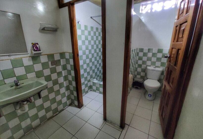 פנסיון Altamira Suites   Ibarra