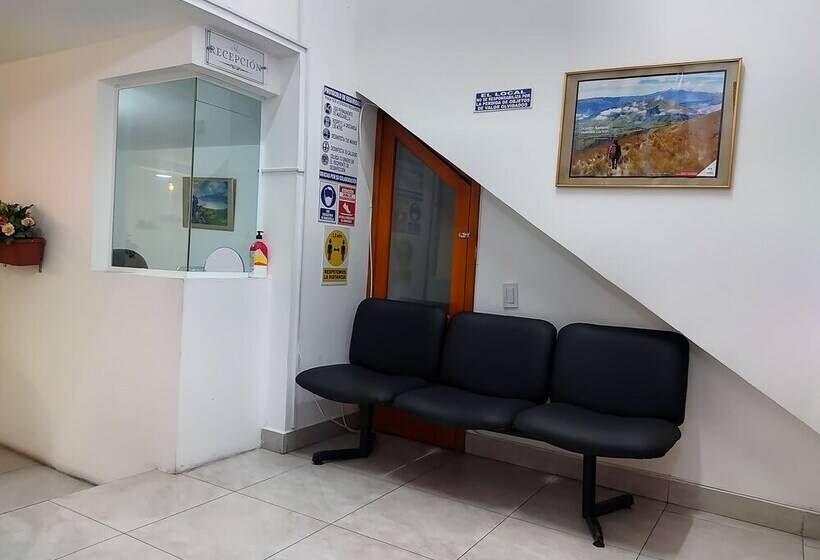 פנסיון Altamira Suites   Ibarra