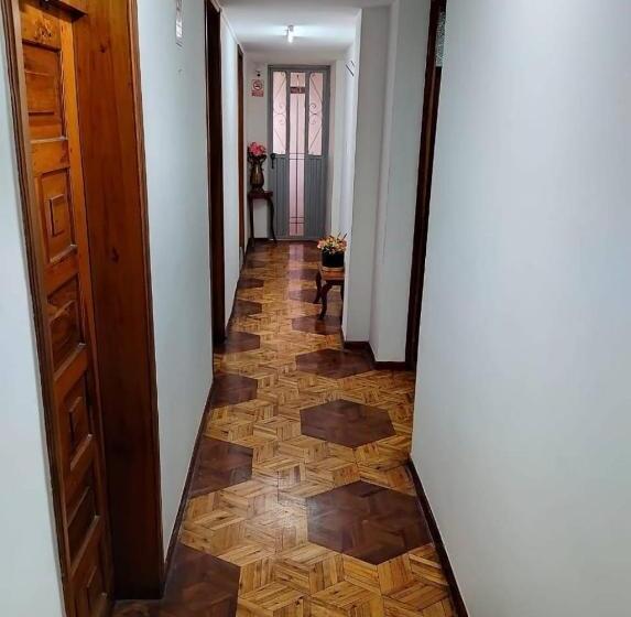 פנסיון Altamira Suites   Ibarra