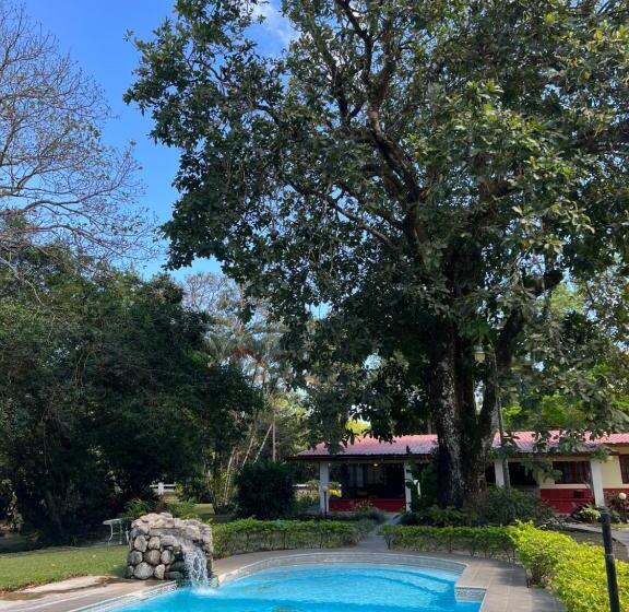 بنسيون La Casa De Los Patos