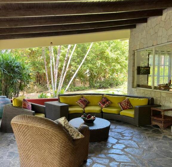 بنسيون La Casa De Los Patos