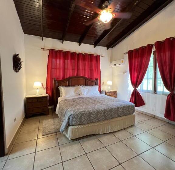 بنسيون La Casa De Los Patos