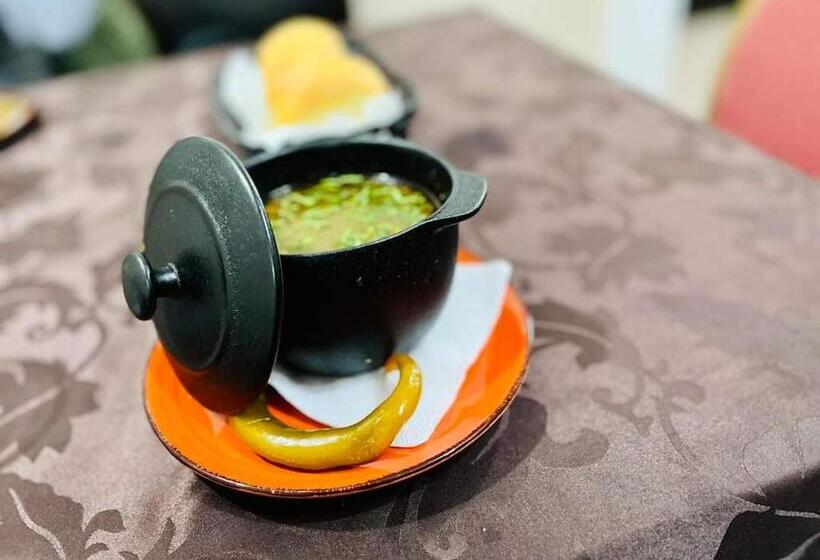 Пансион Pastravaria Rin