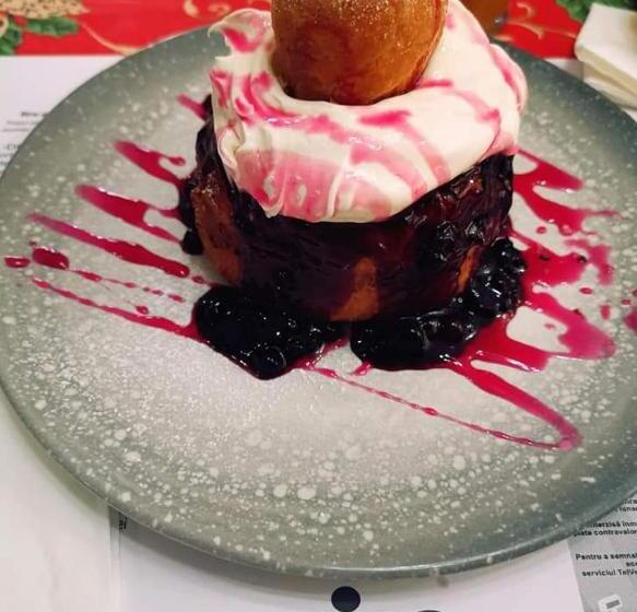 Пансион Pastravaria Rin