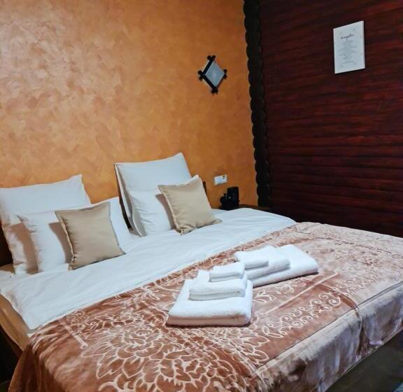 Пансион Pastravaria Rin