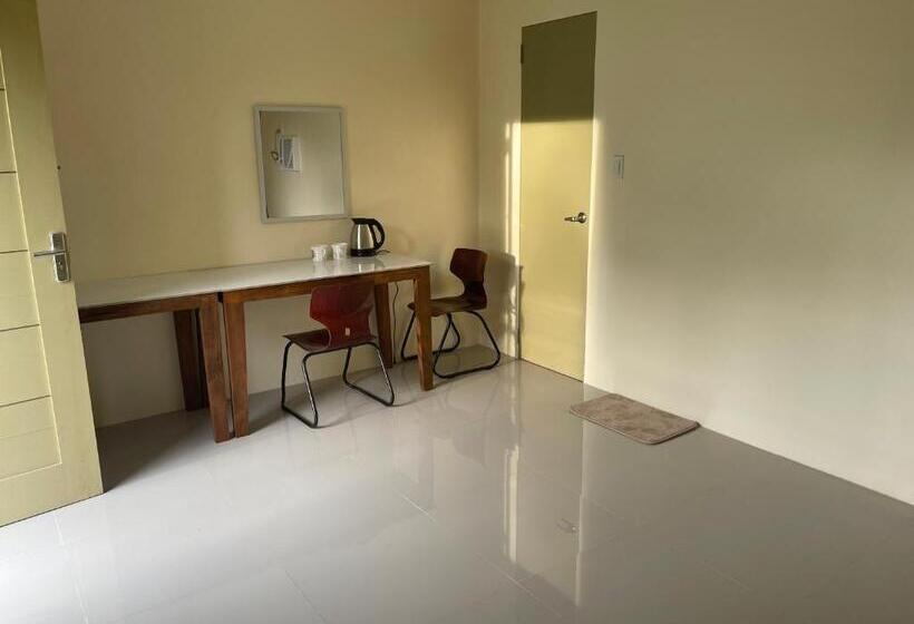 פנסיון Summer Room B