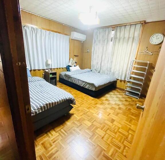 פנסיון Sunabe Beach House