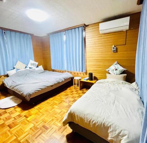 פנסיון Sunabe Beach House