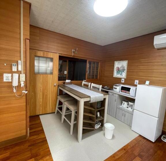 פנסיון Sunabe Beach House