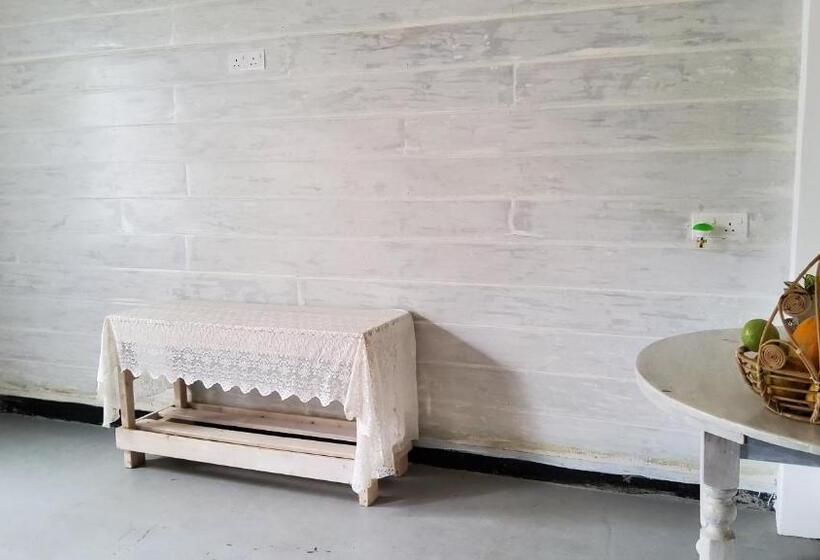 膳宿费 Walauwa On The Hill