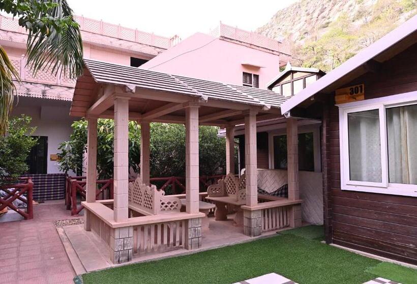 אתר נופש Namanbagh