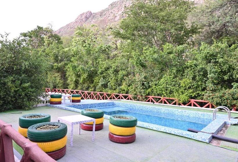 منتجع Namanbagh