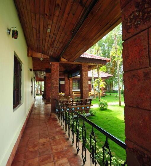 استراحتگاه The Lake By Maat Hotels