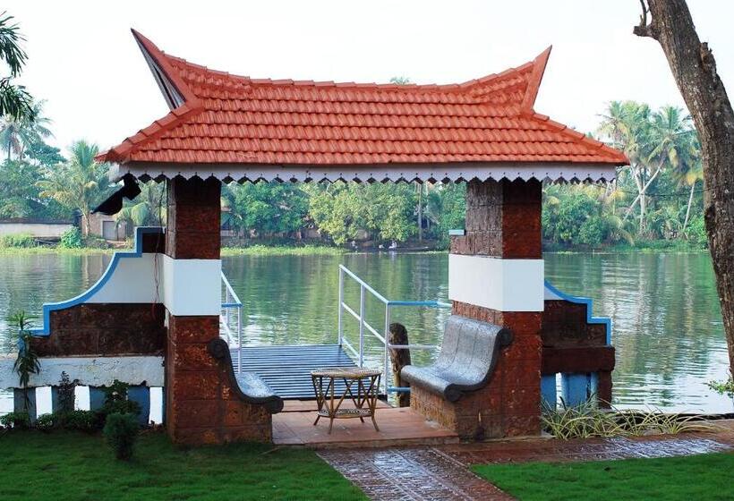 استراحتگاه The Lake By Maat Hotels