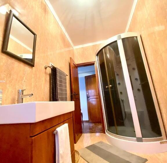 Spray B&b Sitio In Nazare, European Style