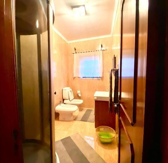 Spray B&b Sitio In Nazare, European Style