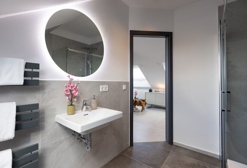 The Penthouse At Eco Smart Apartments