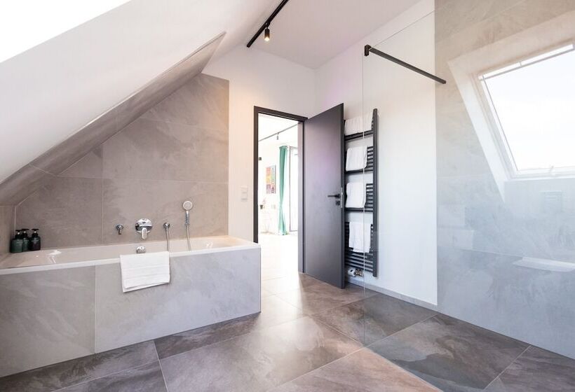 The Penthouse At Eco Smart Apartments