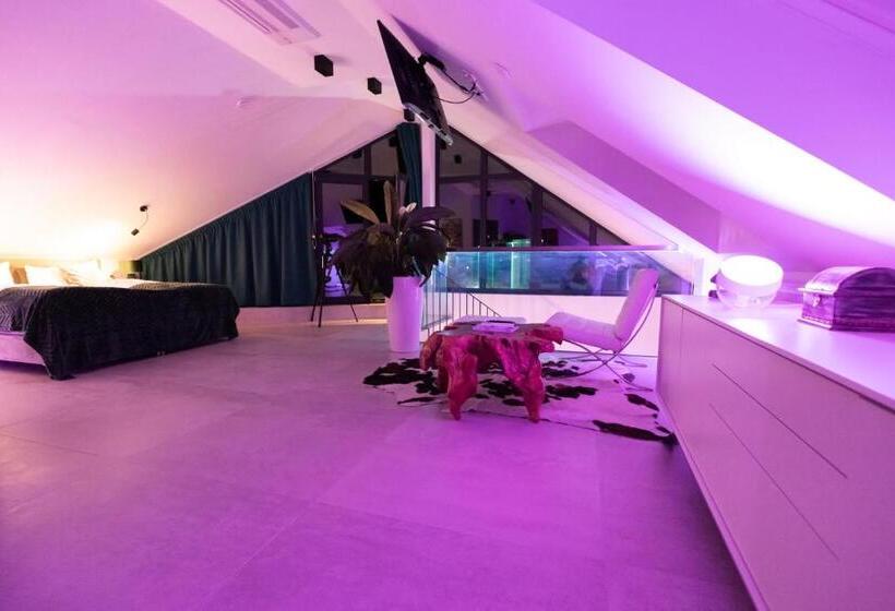 The Penthouse At Eco Smart Apartments