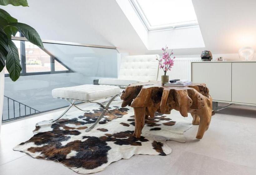 The Penthouse At Eco Smart Apartments