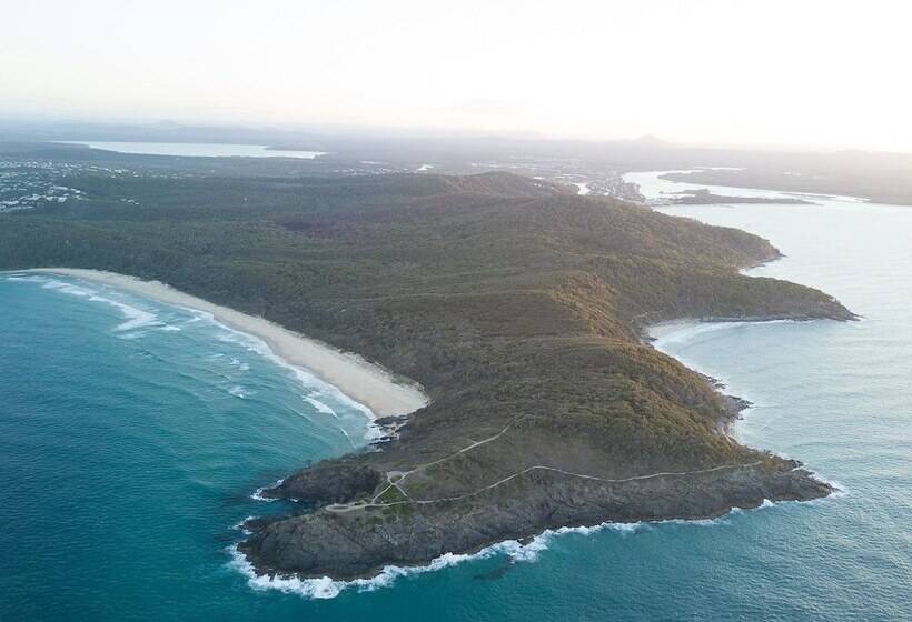 هاستل Nomads Noosa