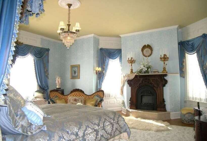 Alexander Mansion Bed & Breakfast