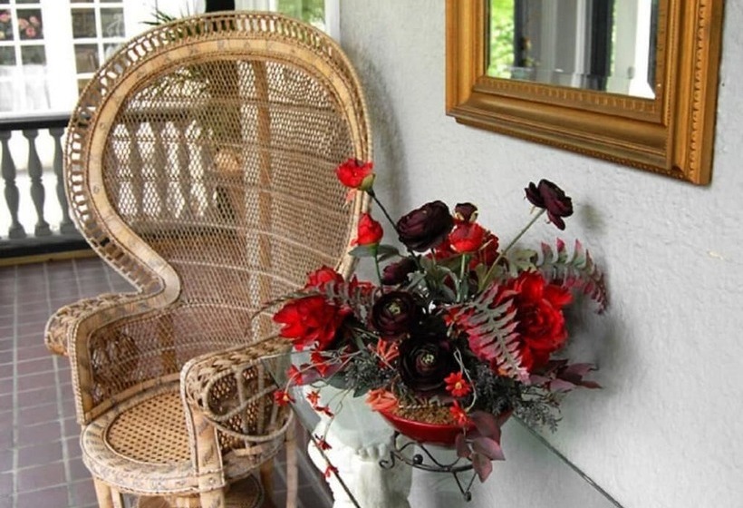 Alexander Mansion Bed & Breakfast