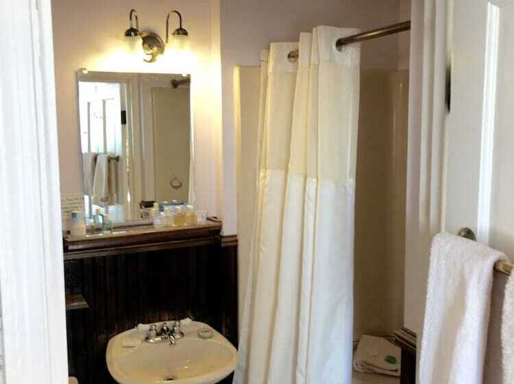 Angel Of The Sea Bed And Breakfast