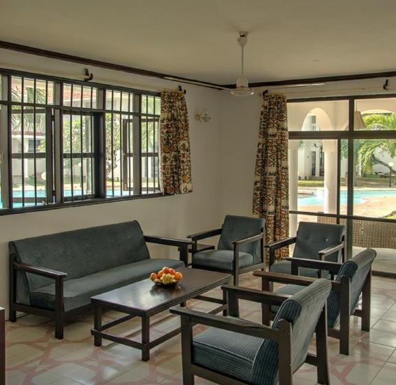 Bahari Dhow Beach Villas