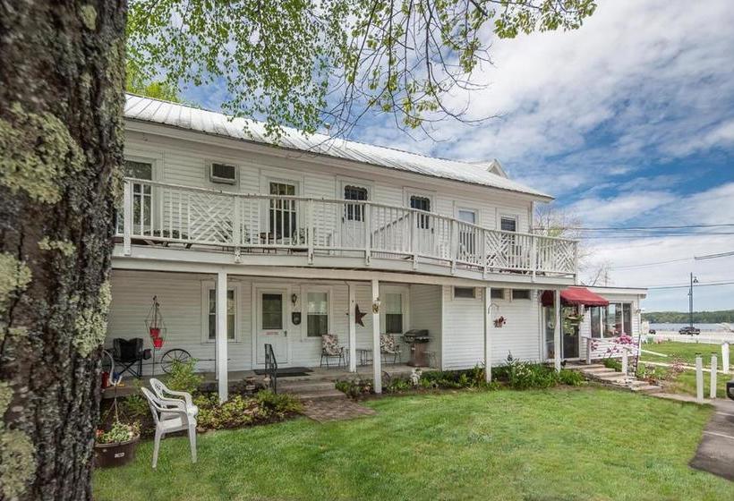 مبيت وإفطار Augustus Bove House