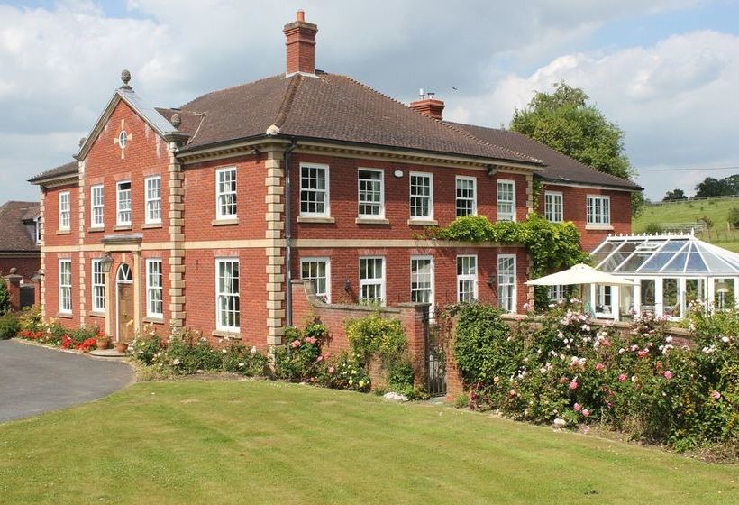 Bed and Breakfast Austons Down